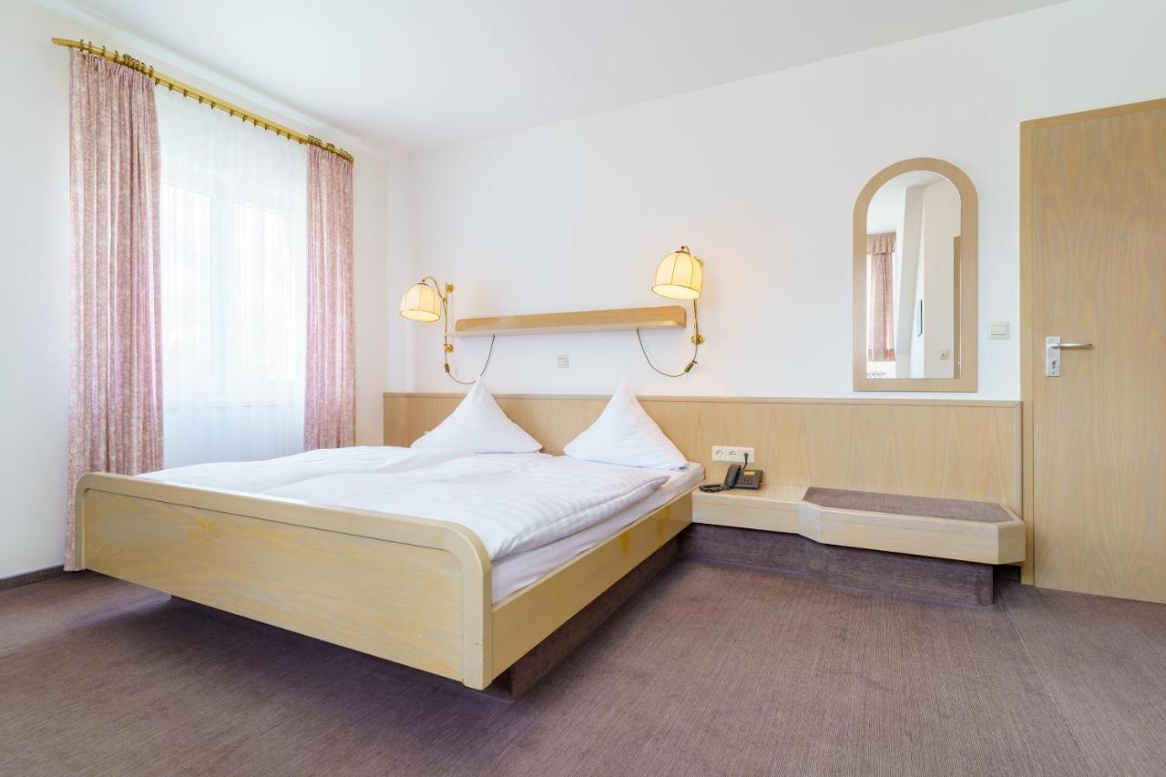 Hotel Sonne Gottmadingen Exterior photo